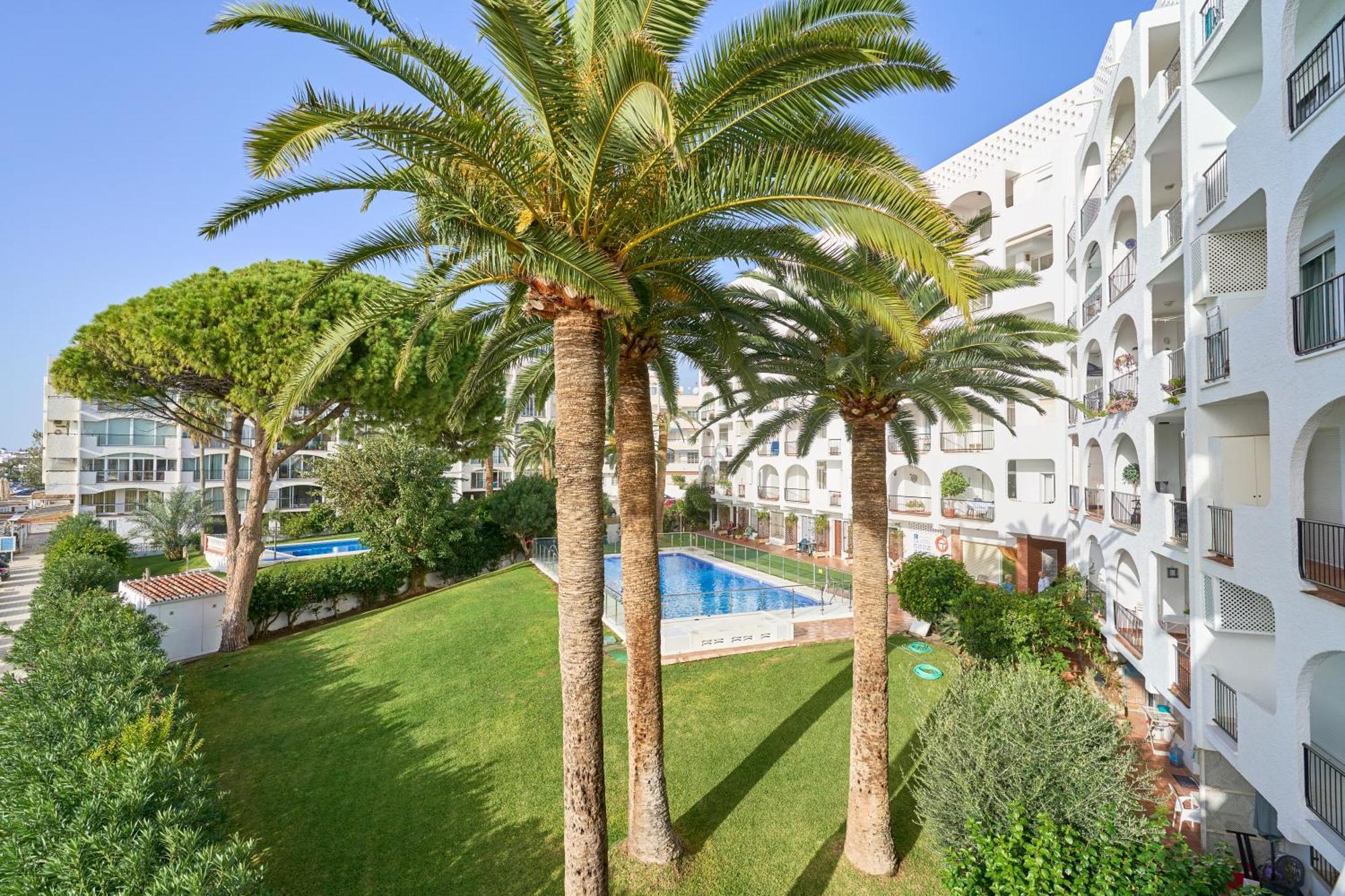 Spectacular Sea Views, 2 Bed,2 Bath Apartment Nerja Luaran gambar