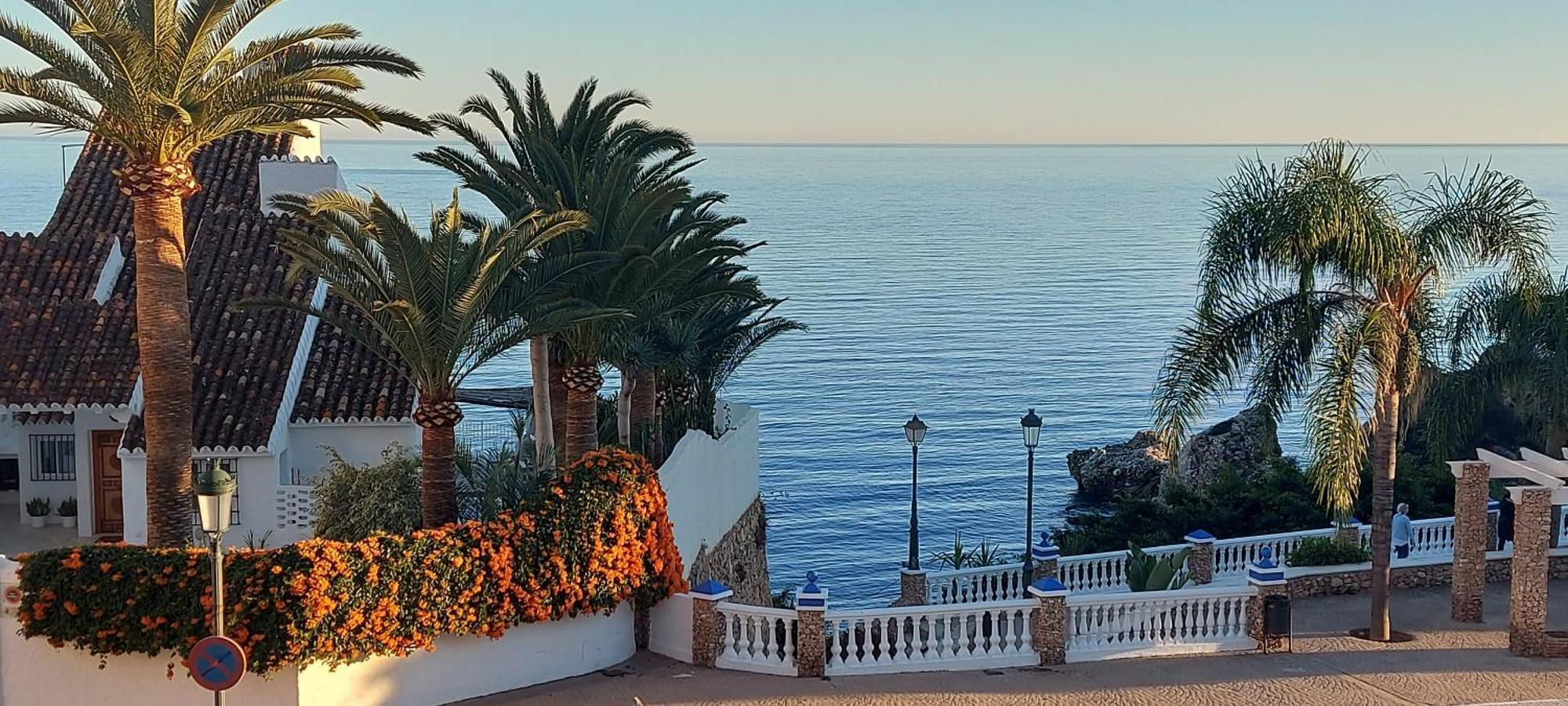 Spectacular Sea Views, 2 Bed,2 Bath Apartment Nerja Luaran gambar